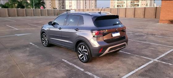 VOLKSWAGEN T-CROSS 1.4 250 TSI TOTAL FLEX HIGHLINE AUTOMÁTICO VOLKSWAGEN T-CROSS 1.4 250 TSI TOTAL FLEX HIGHLINE AUTOMÁTICO